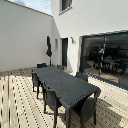 Maison De Avec Piscine Chauffee Dom wakacyjny *